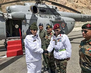 Rajnath visits Siachen, says he will send thank you note to parents of jawans