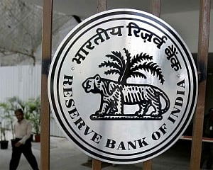 RBI slaps Rs 1 cr fine on Yes Bank for non-compliance in Swift operations