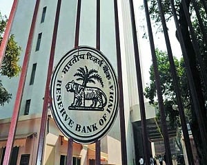 RBI to inject $5 bn more liquidity through 2nd $/Rs  swap auction