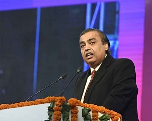 Reliance to invest Rs 3 lakh cr in Gujarat in next 10 yrs : Ambani
