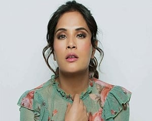 Richa Chadha's guide to deal with failures: Cry, sulk and move on