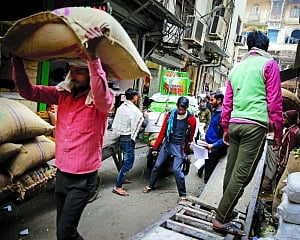 Rs 3,000/month pension to 10 cr unorganised workers