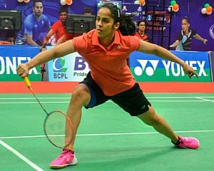Saina beats Sindhu to retain Nationals crown, Sourabh claims third title