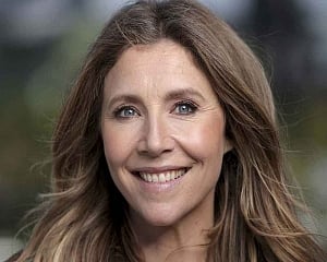 Sarah Chalke joins Katherine Heigl's 'Firefly Lane'