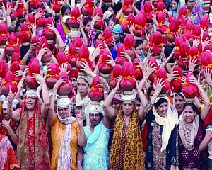 Scattered Sindhi society