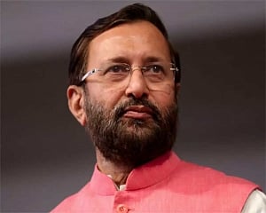 Sena betrayed people by siding with corrupt Cong: Javadekar