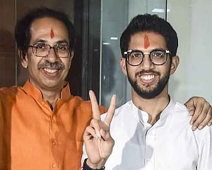 Sena MLAs meet in Mumbai, root for Aaditya as next Maha CM