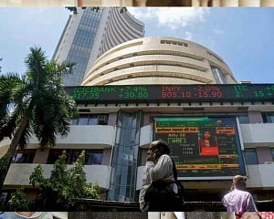 Sensex, Nifty hit fresh record peaks