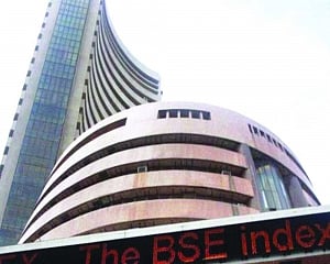 Sensex rallies 453 pts, Nifty tops 11,550