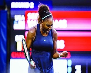 Serena makes winning return