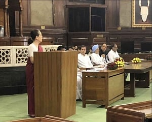 Sonia Gandhi elected leader of Congress Parliamentary Party