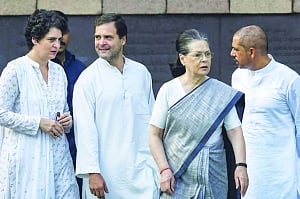 SPG for Gandhis on foreign trips must