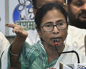 Spoke to Adavaniji, really sad over how he and Joshiji has Been treated : Mamata