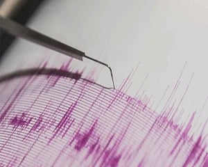 Strong 4.7 magnitude tremor shakes western Greece