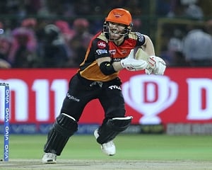 Sunrisers post 212 for 6 against Kings XI