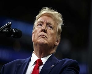 Trump attacks Biden, slams impeachment probe at Minn. rally