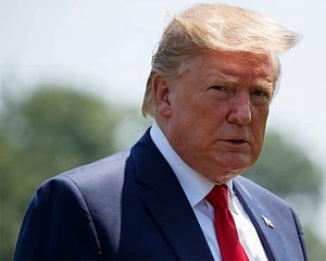 Trump orders freeze on all Venezuelan govt assets in US
