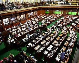 Trust vote: KTK assembly adjourned till tomorrow amid uproar