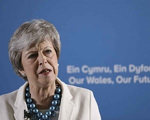 UK's May seeks Brexit deal amid mounting pressure to quit