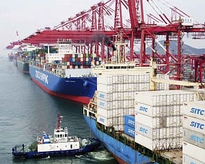 US and China near deal that would suspend planned tariffs