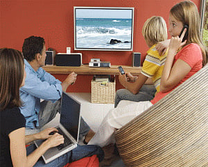 Watching TV while snacking ups heart disease, diabetes risk in teens: Study
