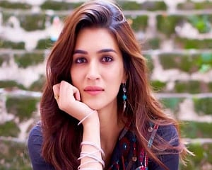 When Kriti Sanon made Diljit Dosanjh blush