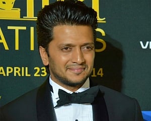 Working with Madhuri, Anil together is a dream: Riteish
