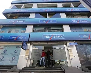 Yes Bank shares zoom 9 pc after Rakesh Jhunjhunwala buys stake