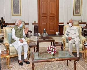 'PM meets President to discuss various issues'