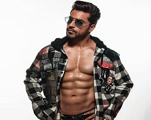 'Virgin Bhanupriya' based on director's 'real-life' experience: Gautam Gulati