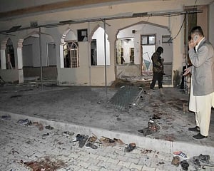15 killed, 20 injured in blast at mosque in Pakistan's Quetta