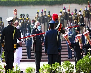 1971 victory anniversary: PM  lights Swarnim Vijay Mashaal