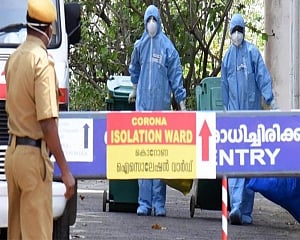 2,885 more test corona positive in Kerala
