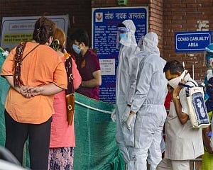 95 more die of COVID-19 in Delhi; positivity rate over 15 pc