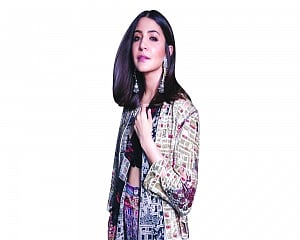 Anushka disturbed by stigma against Corona patients