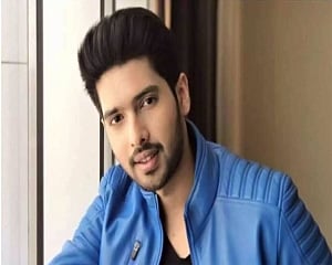 Armaan Malik dedicates MTV Europe Music Award to Indian kids who dare to dream