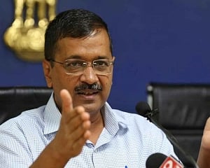 As long as Delhi has an 'honest govt', no pvt school can arbitrarily hike fees: Kejriwal