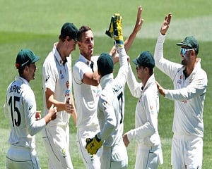 Australia beat India by 8 wickets in 1st Test