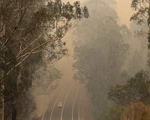 Australia bushfire toll increases to 21