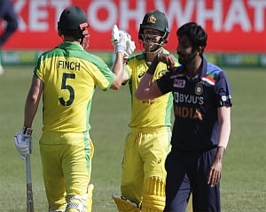 Australia post 374/6Â  in 1st ODI against India