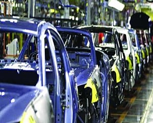 Auto industry seeks bold fiscal measures in Budget to revive growth