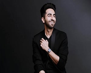 B-town wishes 'inspiring' star Ayushmann on his birthday