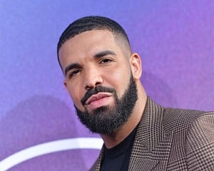 Barack Obama approves Drake to play him in a potential biopic