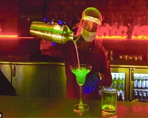 Bars, pubs to reopen from Sept 9 in Delhi