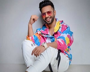 Bigg Boss 14: Rahul Vaidya confirms dating actress Disha Parmar