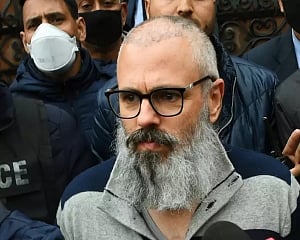 BJP, admin should accept verdict of DDC polls, stop indulging in horse-trading: Omar