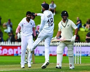 Boult, Southee leave India on thin ice