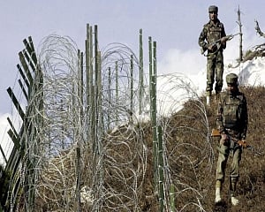 BSF SI killed, jawan injured in ceasefire violation along LoC in Kashmir