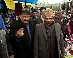 Central ministers in Kashmir to spread positivity among people: Naqvi