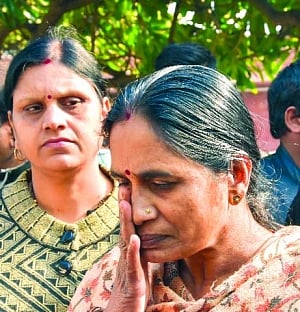 Centre presses for early hanging of 4 Nirbhaya rapists